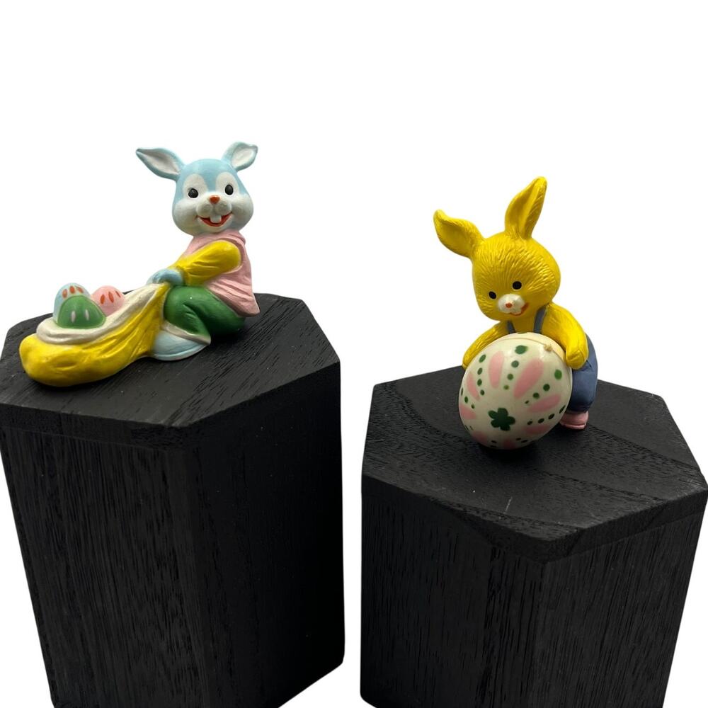 Vintage Set Hard Plastic Easter Bunny Toy Figurines 3" Cake Toppers Pastels